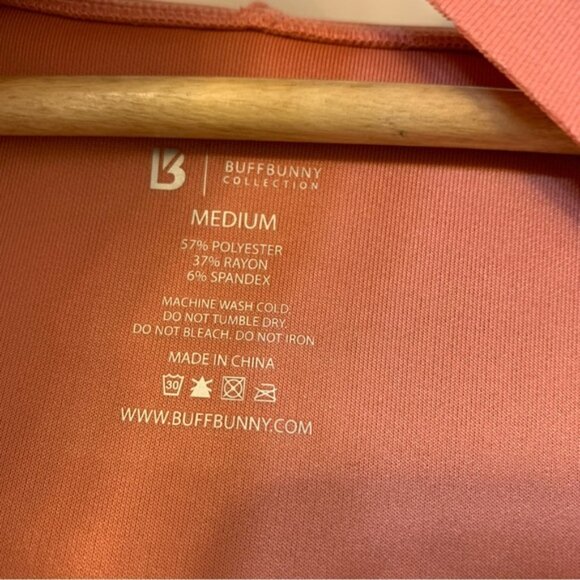 Buffbunny Collection Pink Cropped Hoodie Sweater with Cutout Medium NWT - Picture 3 of 6